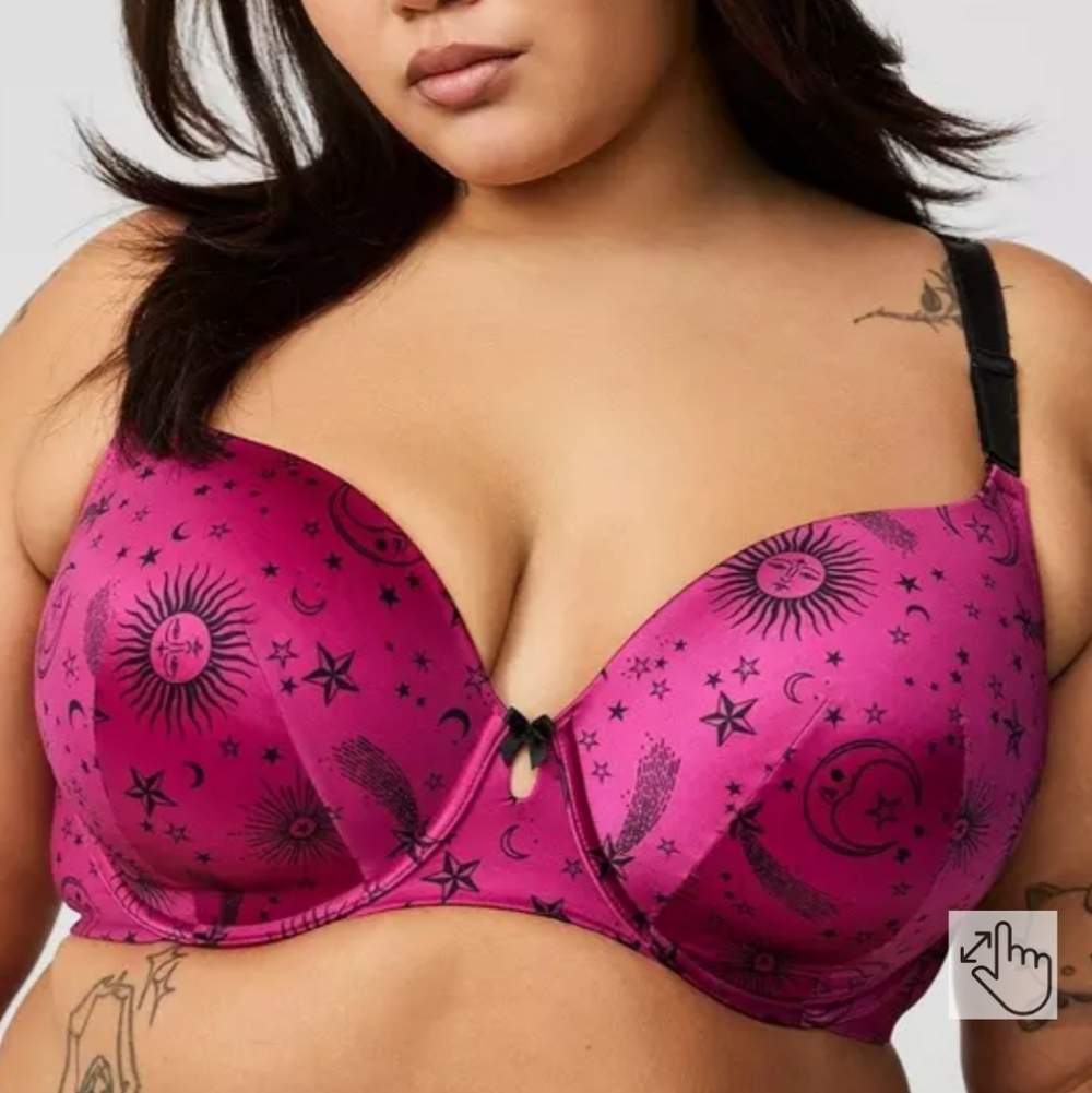 Torrid New Size 50B Fuchsia Sun & Stars Printed T-Shirt Bra
